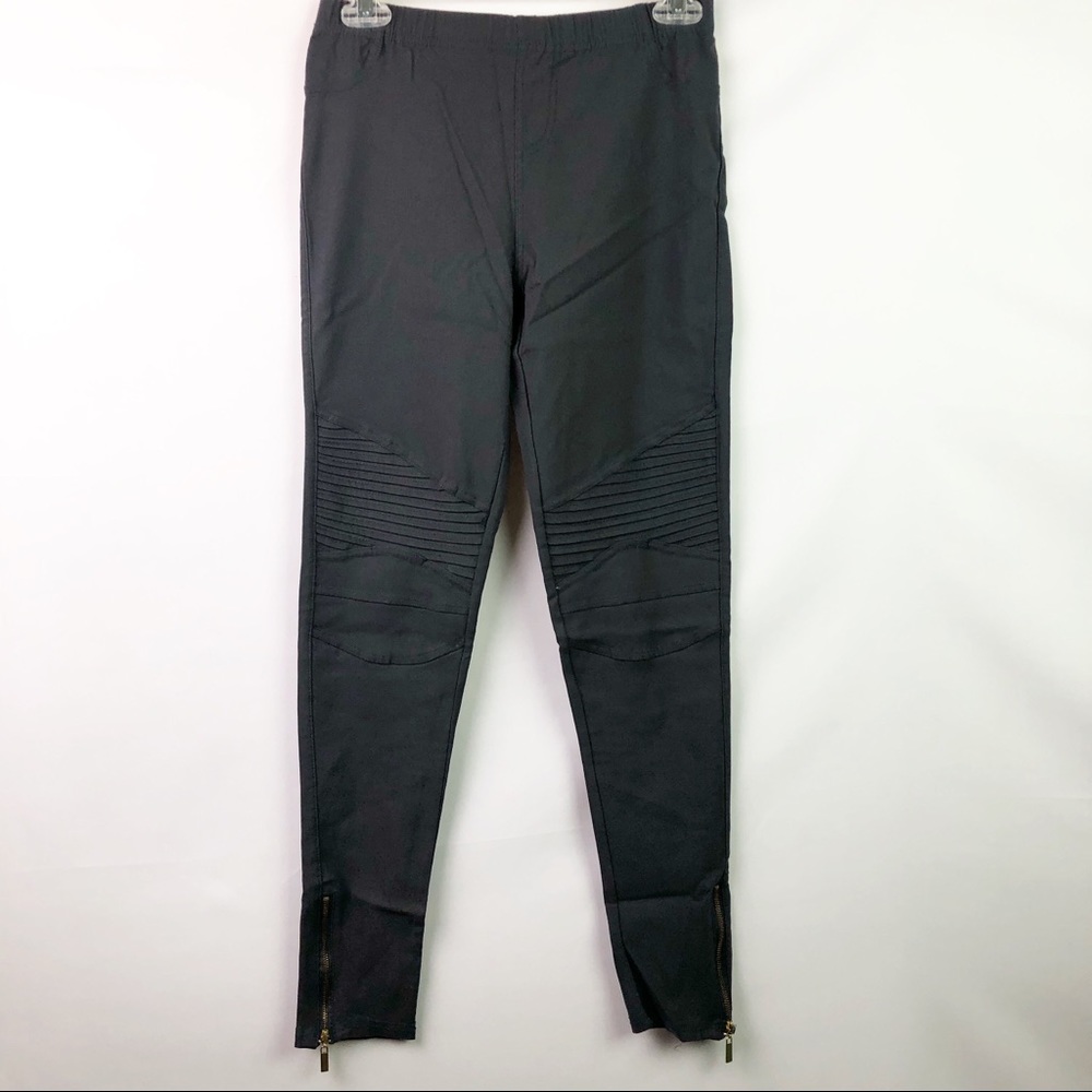 Women’s Moto Stitched leggings Size Large